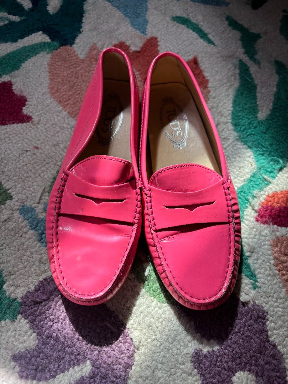 Barbie neon pink patent leather Tod's driving loafers Size 8
